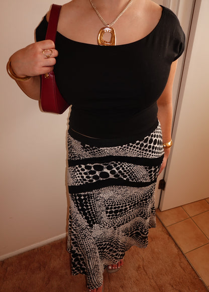 BLACK & WHITE GEOMETRIC MAXI SKIRT