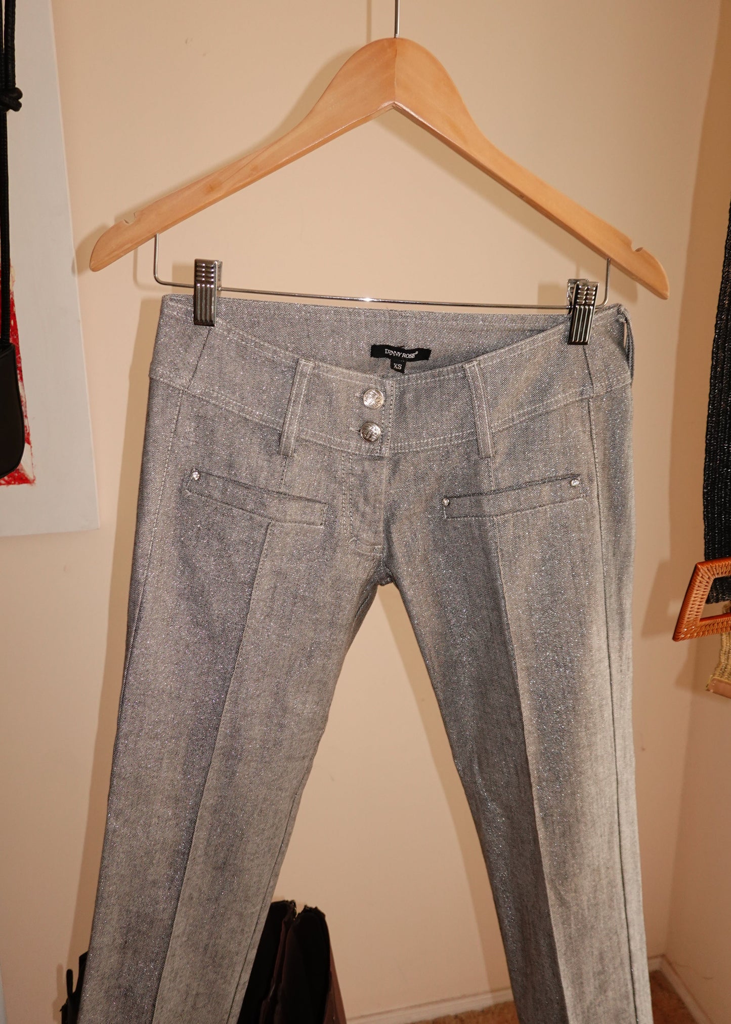 ITALIAN SILVER DENIM CAPRI JEANS