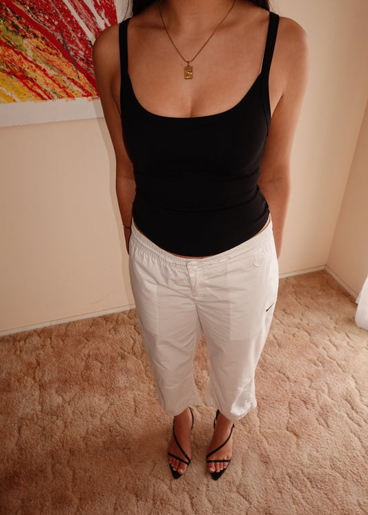 WHITE NIKE CAPRIS