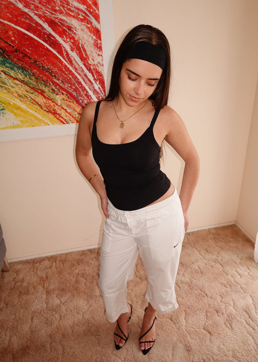 WHITE NIKE CAPRIS