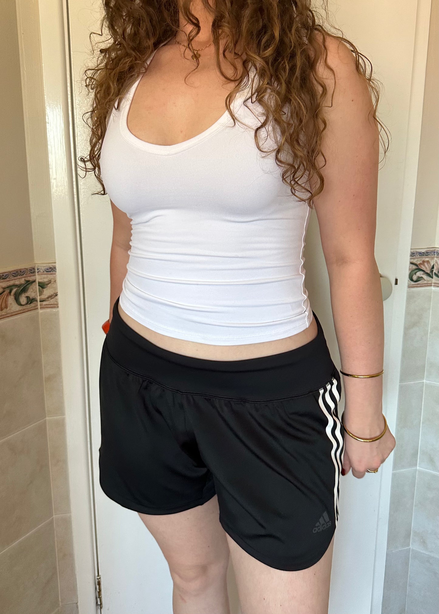 ICONIC ADIDAS SHORTS - L/XL