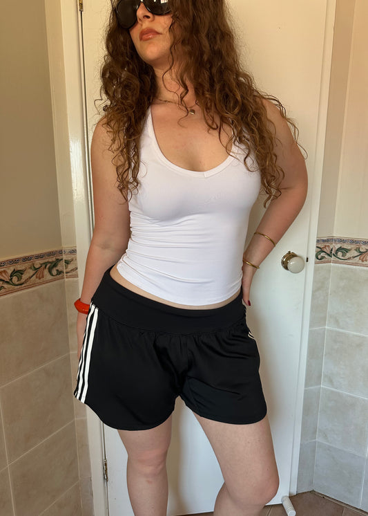 ICONIC ADIDAS SHORTS - L/XL