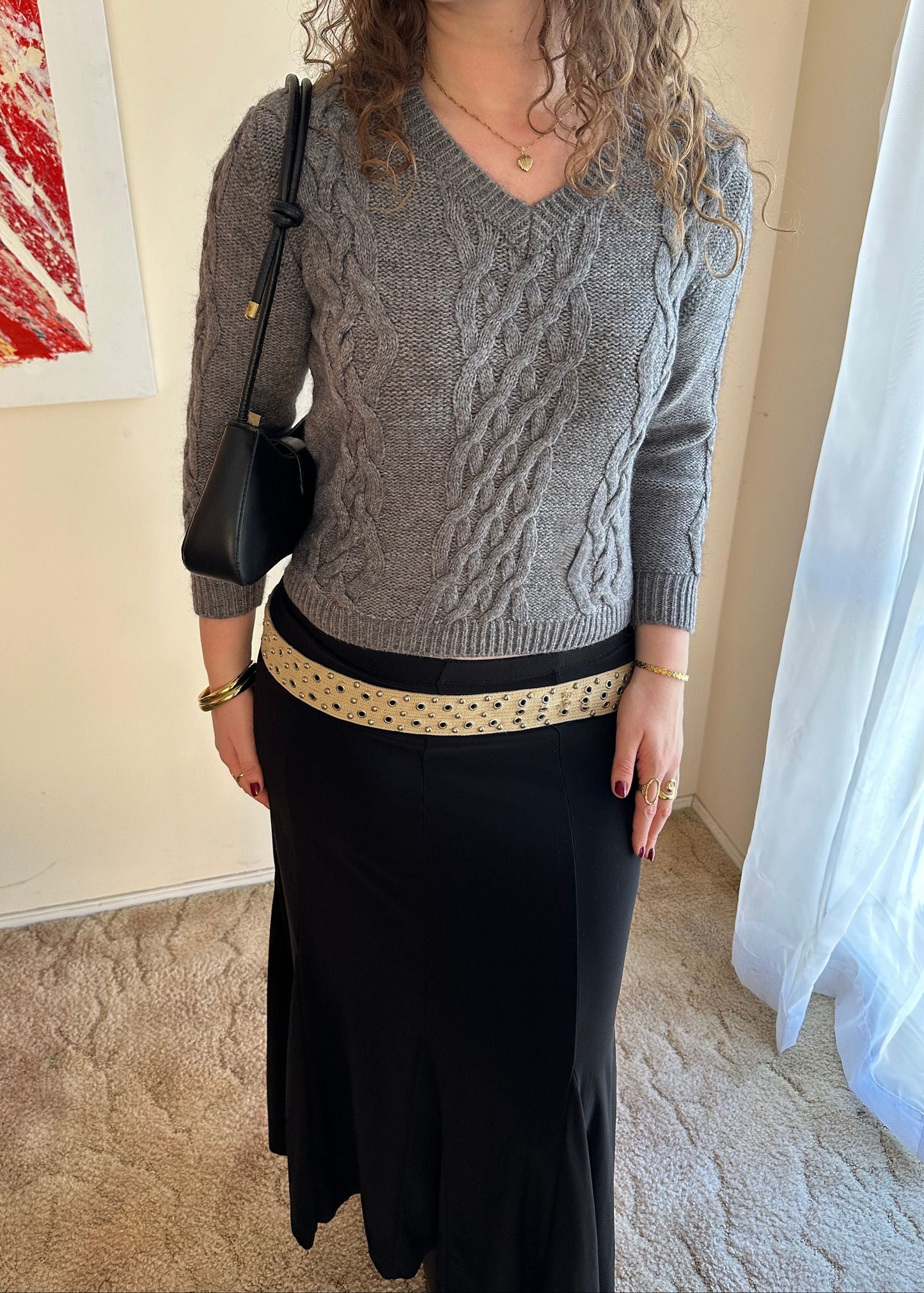 GREY V-NECK CABLE KNIT SWEATER